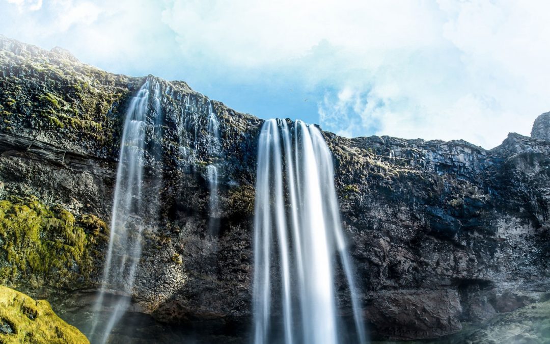 Where to Find Blue Hawaii Water Across Oahu